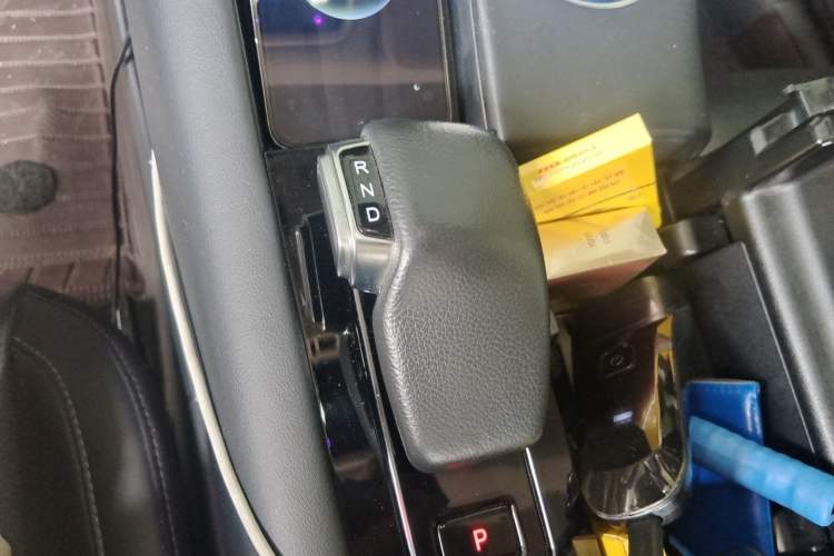 Used Hima AITO M5 2022 Extended-Range Four-Wheel Drive Flagship Edition Gear Lever