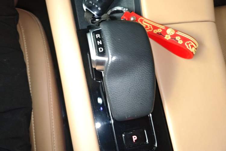 Used Hima AITO M5 2022 Extended-Range Four-Wheel Drive Flagship Edition Gear Lever