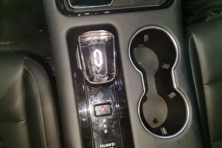 Used Hima AITO M5 2022 Pure Electric All-Wheel-Drive Performance Edition Gear Lever