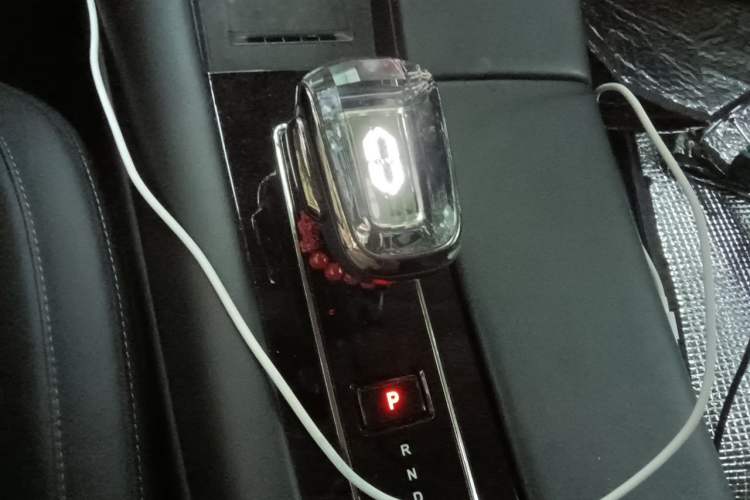 Used Hima AITO M5 2022 Extended-Range Four-Wheel Drive Flagship Edition Gear Lever