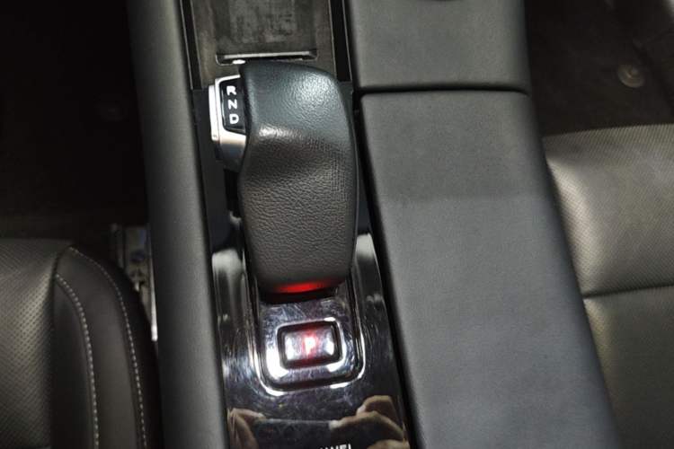 Used Hima AITO M5 2022 Range-Extended Rear-Drive Standard Version Gear Lever