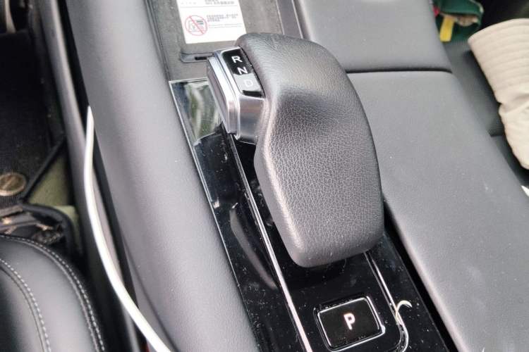 Used Hima AITO M5 2022 Extended-Range Four-Wheel Drive Performance Version Gear Lever