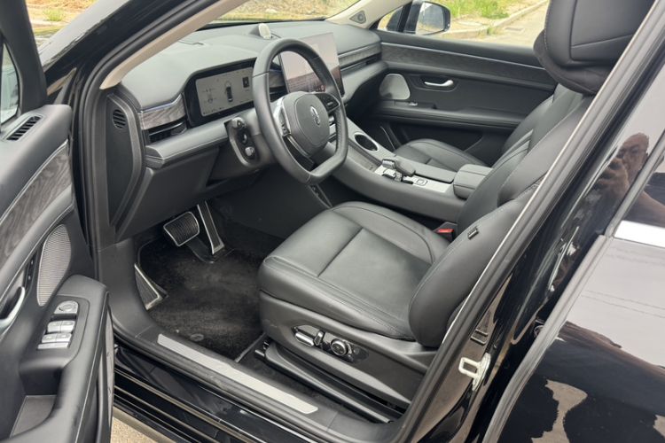 Used Hima AITO M5 2022 Range-Extended Rear-Drive Standard Version Interior 2