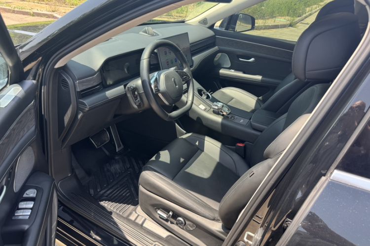 Used Hima AITO M5 2022 Extended-Range Four-Wheel Drive Flagship Edition Interior 4