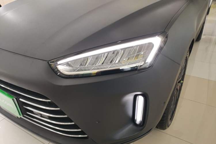 Used Hima AITO M5 2022 Extended-Range Four-Wheel Drive Performance Version Left Front Headlight