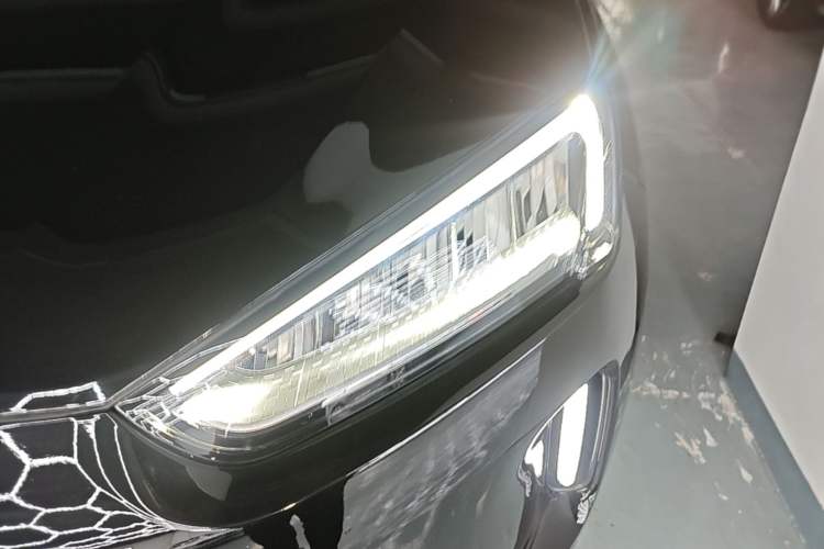 Used Hima AITO M5 2022 Range-Extended Rear-Drive Standard Version Left Front Headlight