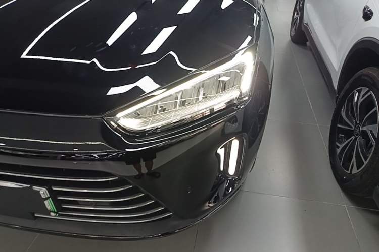Used Hima AITO M5 2022 Range-Extended Rear-Drive Standard Version Left Front Headlight