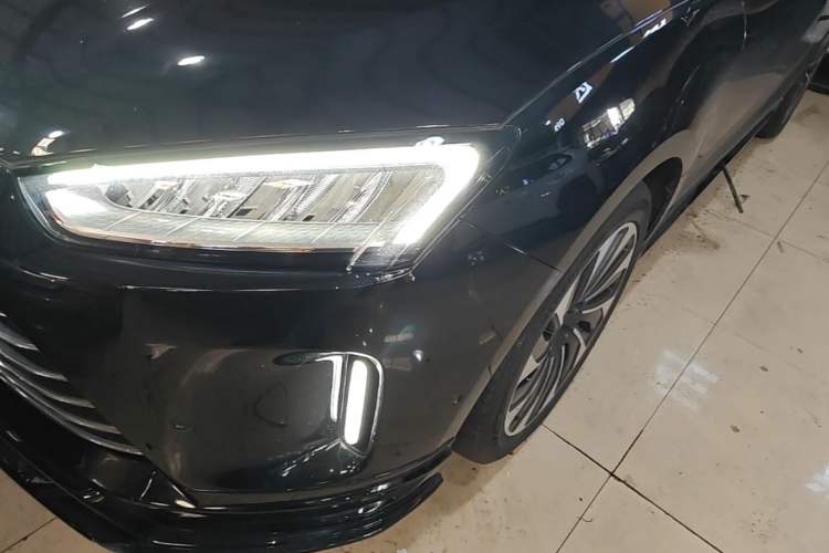 Used Hima AITO M5 2022 Extended-Range Four-Wheel Drive Ultimate Edition Left Front Headlight