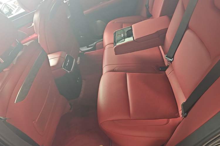 Used Hima AITO M5 2022 Pure Electric All-Wheel-Drive Performance Edition Left Rear Seat