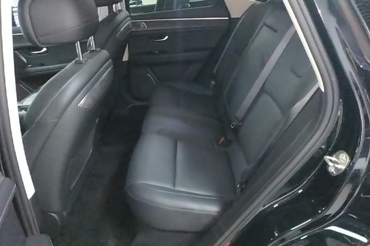 Used Hima AITO M5 2022 Extended-Range Four-Wheel Drive Performance Version Left Rear Seat