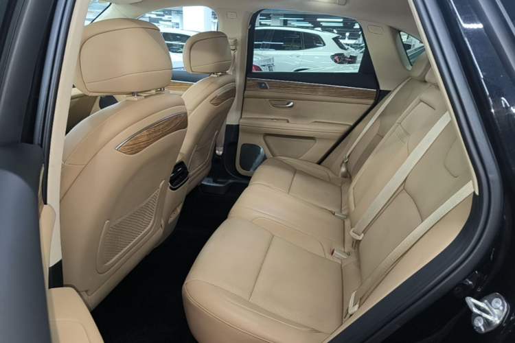Used Hima AITO M5 2022 Pure Electric Rear-Drive Standard Edition Left Rear Seat