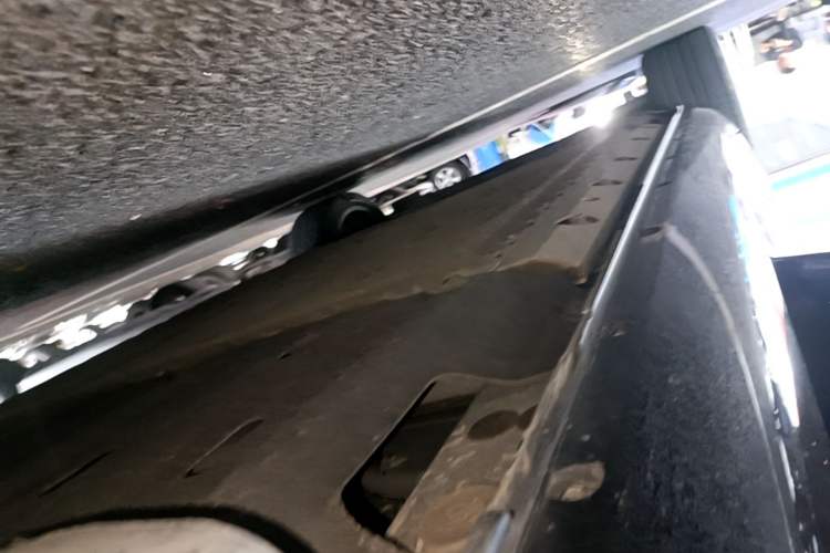 Used Hima AITO M5 2022 Range-Extended Rear-Drive Standard Version Left Side Sill