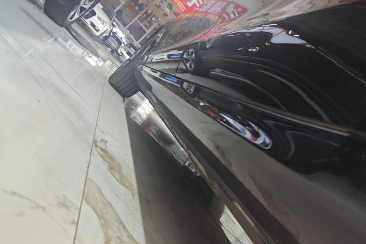Used Hima AITO M5 2022 Extended-Range Four-Wheel Drive Performance Version Left Side Sill
