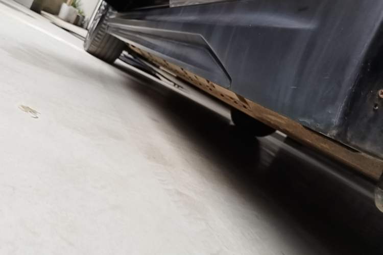 Used Hima AITO M5 2022 Extended-Range Four-Wheel Drive Ultimate Edition Left Side Sill