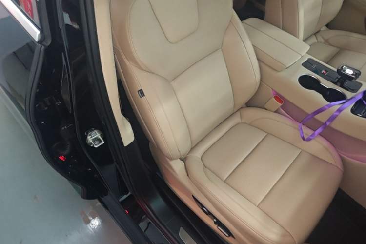 Used Hima AITO M5 2022 Pure Electric Rear-Drive Standard Edition Right Front Seat