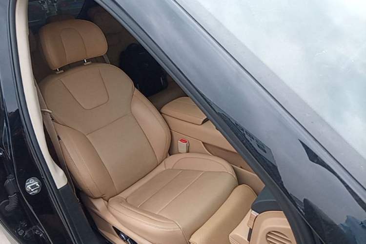 Used Hima AITO M5 2022 Pure Electric Rear-Drive Standard Edition Right Front Seat