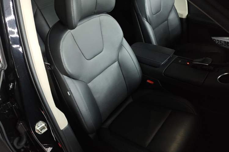 Used Hima AITO M5 2022 Range-Extended Rear-Drive Standard Version Right Front Seat