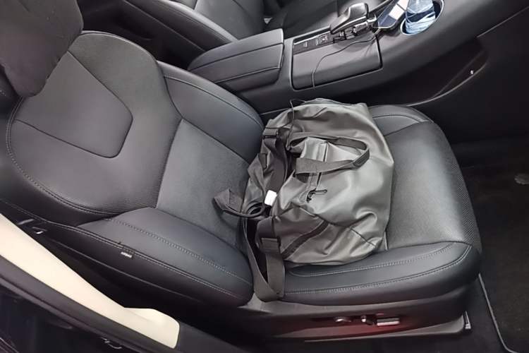 Used Hima AITO M5 2022 Range-Extended Rear-Drive Standard Version Right Front Seat