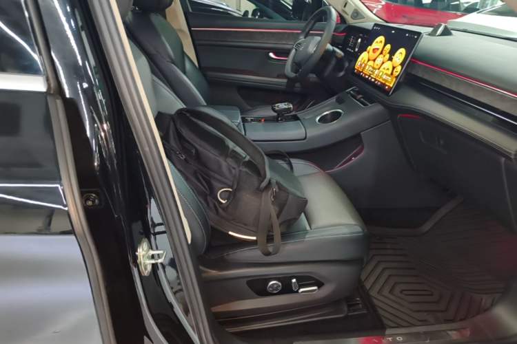 Used Hima AITO M5 2022 Extended-Range Four-Wheel Drive Flagship Edition Right Front Seat