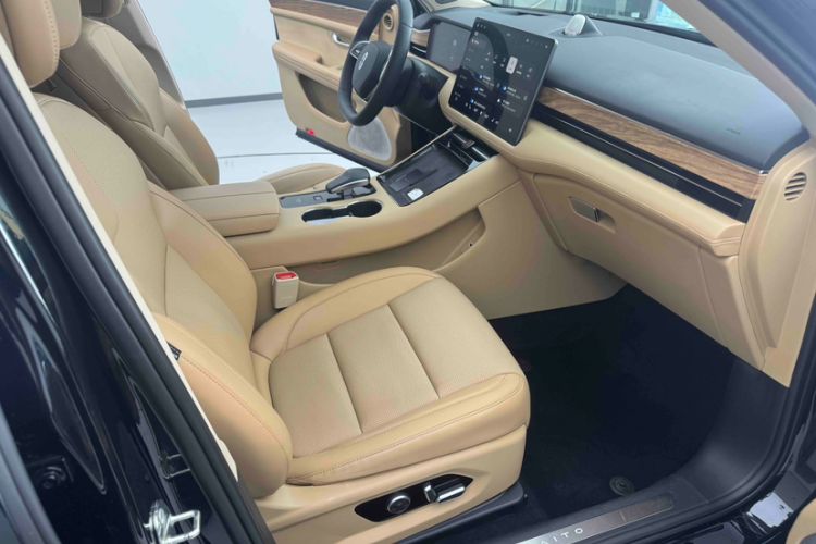 Used Hima AITO M5 2022 Pure Electric Rear-Drive Standard Edition Right Front Seat