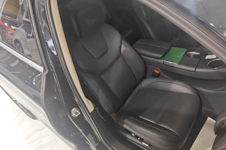 Used Hima AITO M5 2022 Extended-Range Four-Wheel Drive Performance Version Right Front Seat