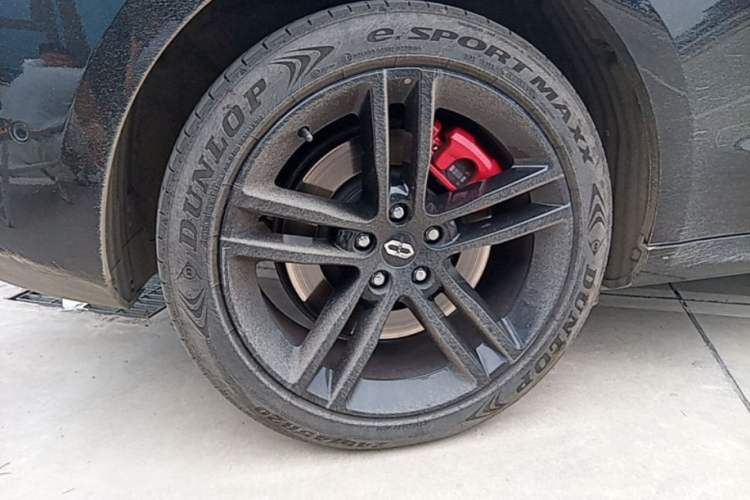 Used Hima AITO M5 2022 Pure Electric Rear-Drive Standard Edition Right Rear Wheel Hub