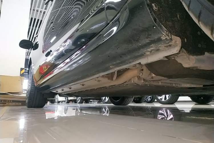 Used Hima AITO M5 2022 Extended-Range Four-Wheel Drive Flagship Edition Right Side Sill