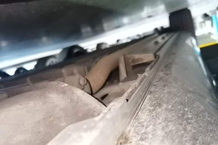 Used Hima AITO M5 2022 Extended-Range Four-Wheel Drive Performance Version Right Side Sill