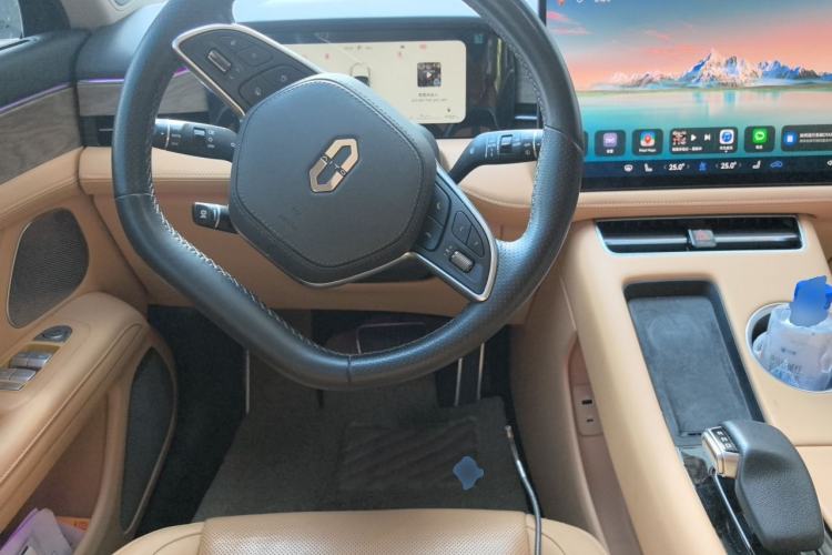 Used Hima AITO M5 2022 Extended-Range Four-Wheel Drive Flagship Edition Steering Wheel