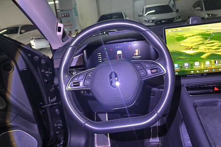 Used Hima AITO M5 2022 Extended-Range Four-Wheel Drive Performance Version Steering Wheel