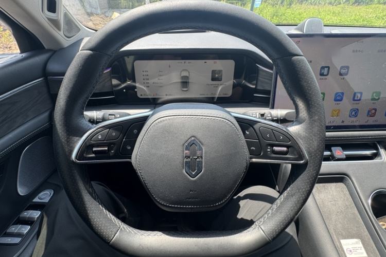 Used Hima AITO M5 2022 Extended-Range Four-Wheel Drive Flagship Edition Steering Wheel