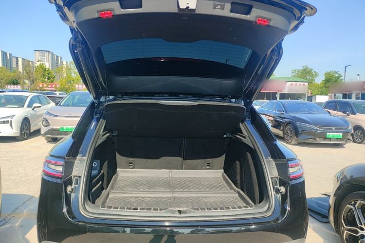 Used Hima AITO M5 2022 Extended-Range Four-Wheel Drive Ultimate Edition Trunk