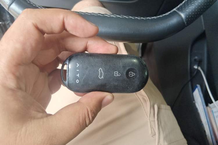 Used Hima AITO M5 2022 Extended-Range Four-Wheel Drive Flagship Edition Vehicle Key