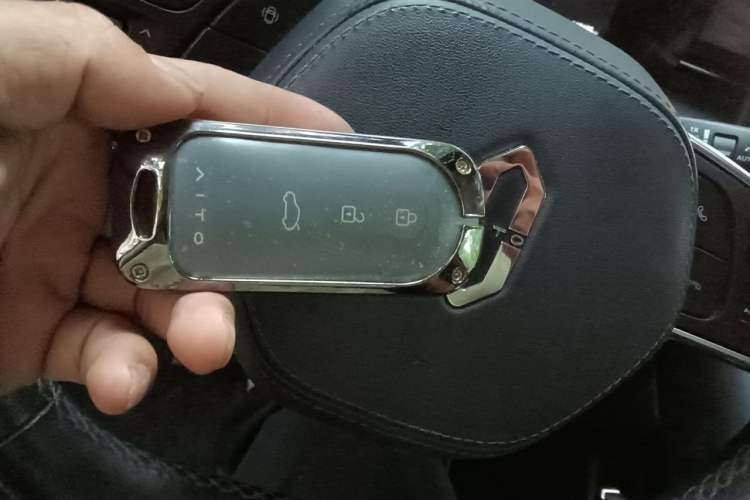 Used Hima AITO M5 2022 Extended-Range Four-Wheel Drive Flagship Edition Vehicle Key