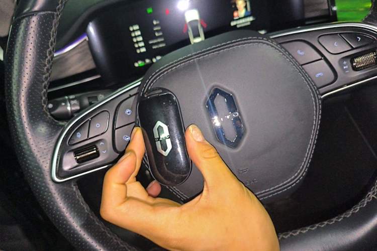 Used Hima AITO M5 2022 Extended-Range Four-Wheel Drive Performance Version Vehicle Key