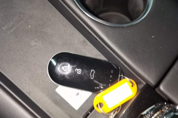 Used Hima AITO M5 2022 Extended-Range Four-Wheel Drive Performance Version Vehicle Key