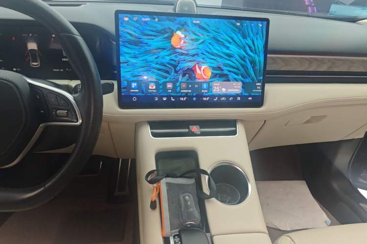 Used Hima AITO M5 2022 Extended-Range Four-Wheel Drive Flagship Edition Audio And AC Panel