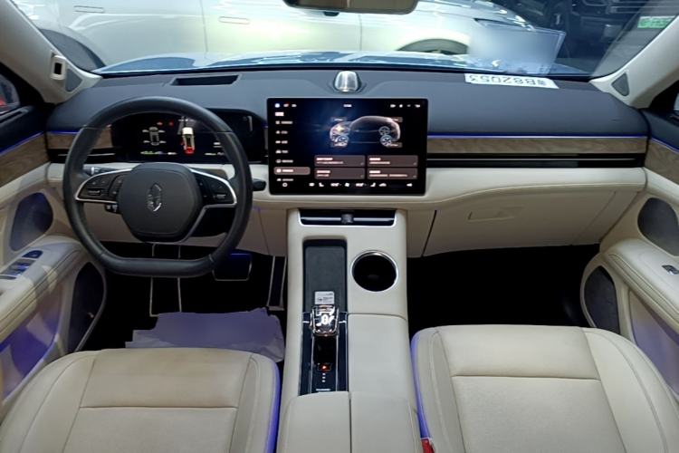 Used Hima AITO M5 2022 Extended-Range Four-Wheel Drive Flagship Edition Center Console