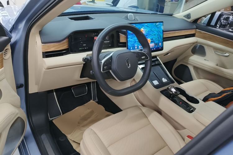 Used Hima AITO M5 2022 Pure Electric All-Wheel-Drive Performance Edition Center Console