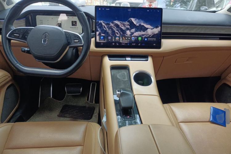 Used Hima AITO M5 2022 Extended-Range Four-Wheel Drive Ultimate Edition Center Console