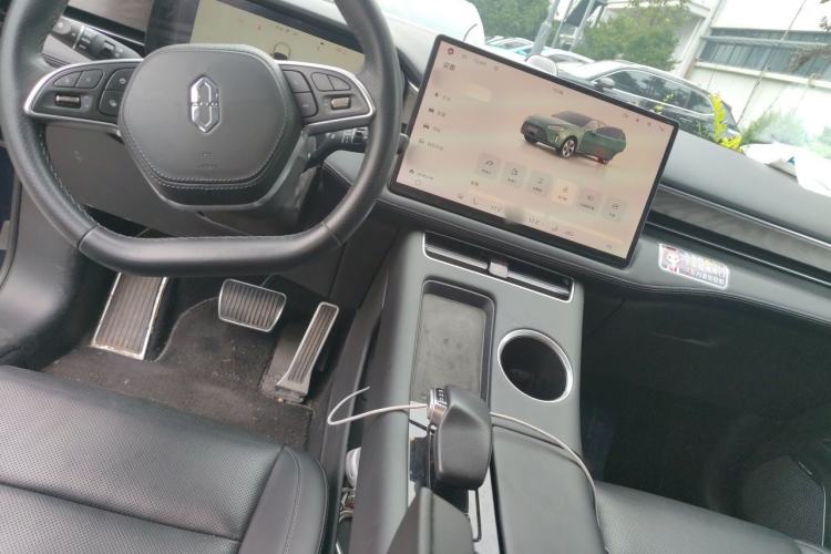 Used Hima AITO M5 2022 Extended-Range Four-Wheel Drive Performance Version Center Console