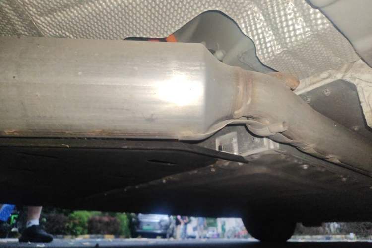 Used Hima AITO M5 2022 Extended-Range Four-Wheel Drive Performance Version Chassis Front Left