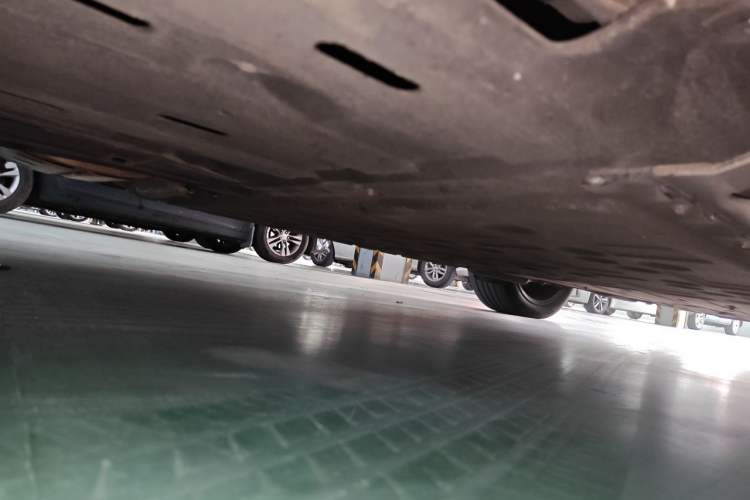 Used Hima AITO M5 2022 Extended-Range Four-Wheel Drive Flagship Edition Chassis Front Left