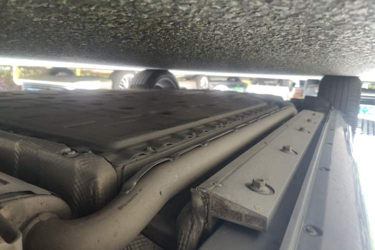 Used Hima AITO M5 2022 Extended-Range Four-Wheel Drive Ultimate Edition Chassis Front Right