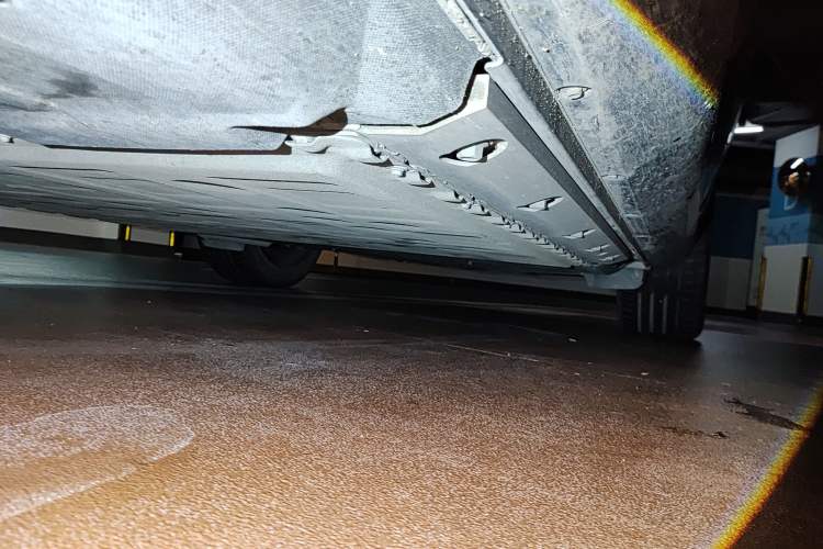 Used Hima AITO M5 2022 Range-Extended Rear-Drive Standard Version Chassis Rear Left
