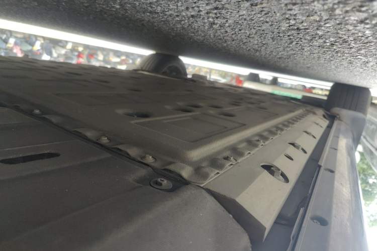 Used Hima AITO M5 2022 Extended-Range Four-Wheel Drive Ultimate Edition Chassis Rear Left