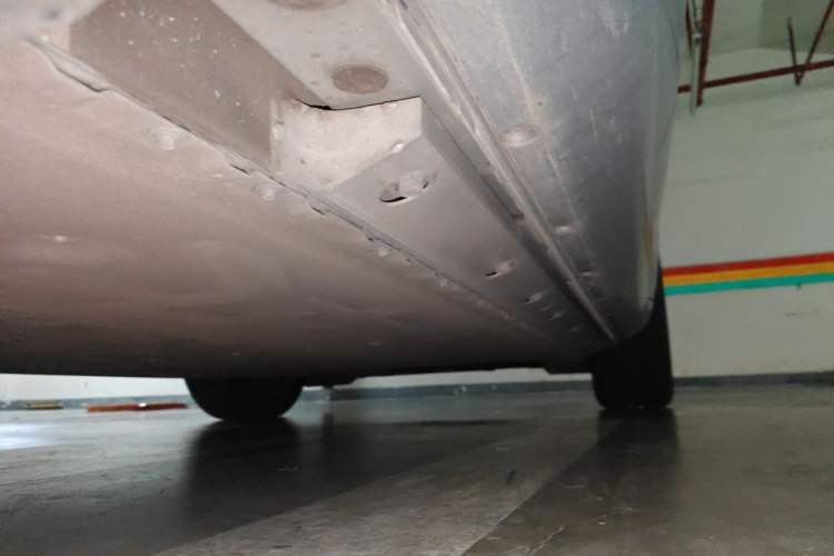 Used Hima AITO M5 2022 Pure Electric Rear-Drive Standard Edition Chassis Rear Right