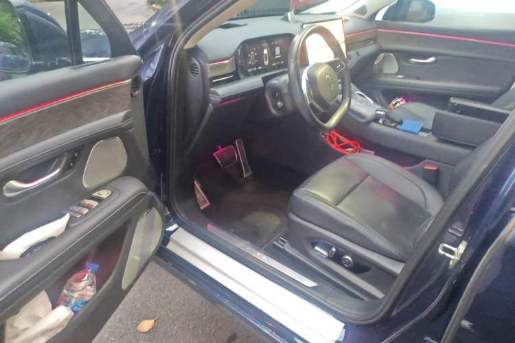 Used Hima AITO M5 2022 Extended-Range Four-Wheel Drive Performance Version Driver Seat
