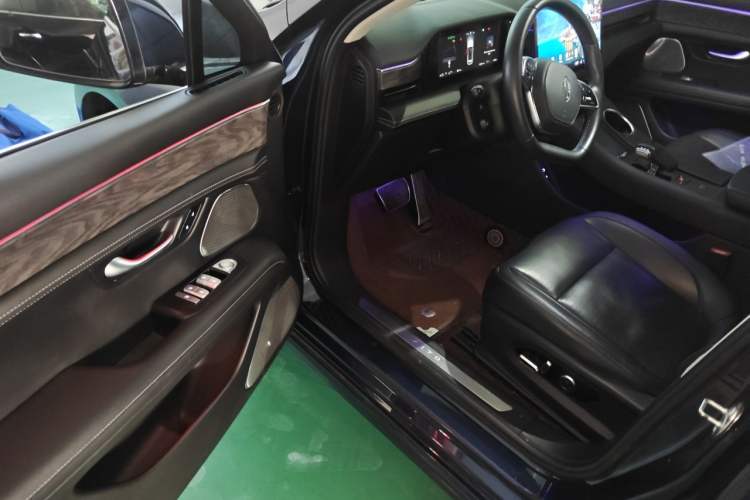 Used Hima AITO M5 2022 Extended-Range Four-Wheel Drive Flagship Edition Driver Seat