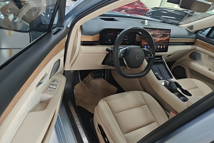 Used Hima AITO M5 2022 Pure Electric Rear-Drive Standard Edition Driver Seat